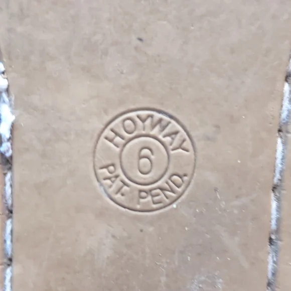 Saltwater Sandals - Picture 3 of 4